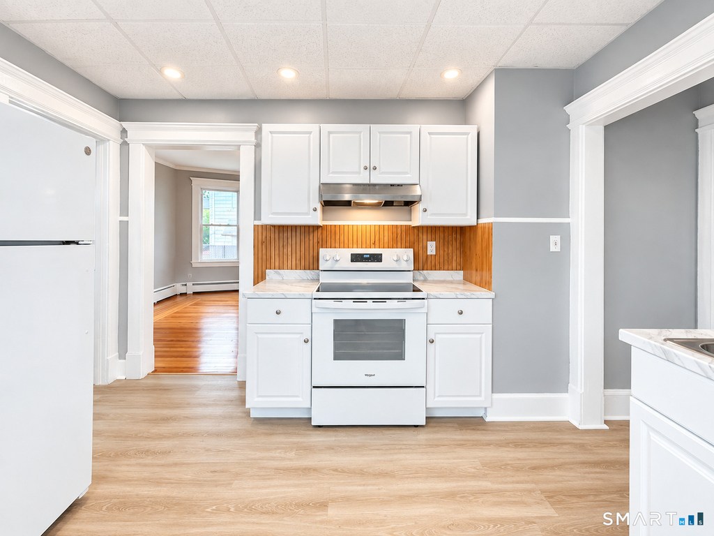 6 Spring Street - Photo 14