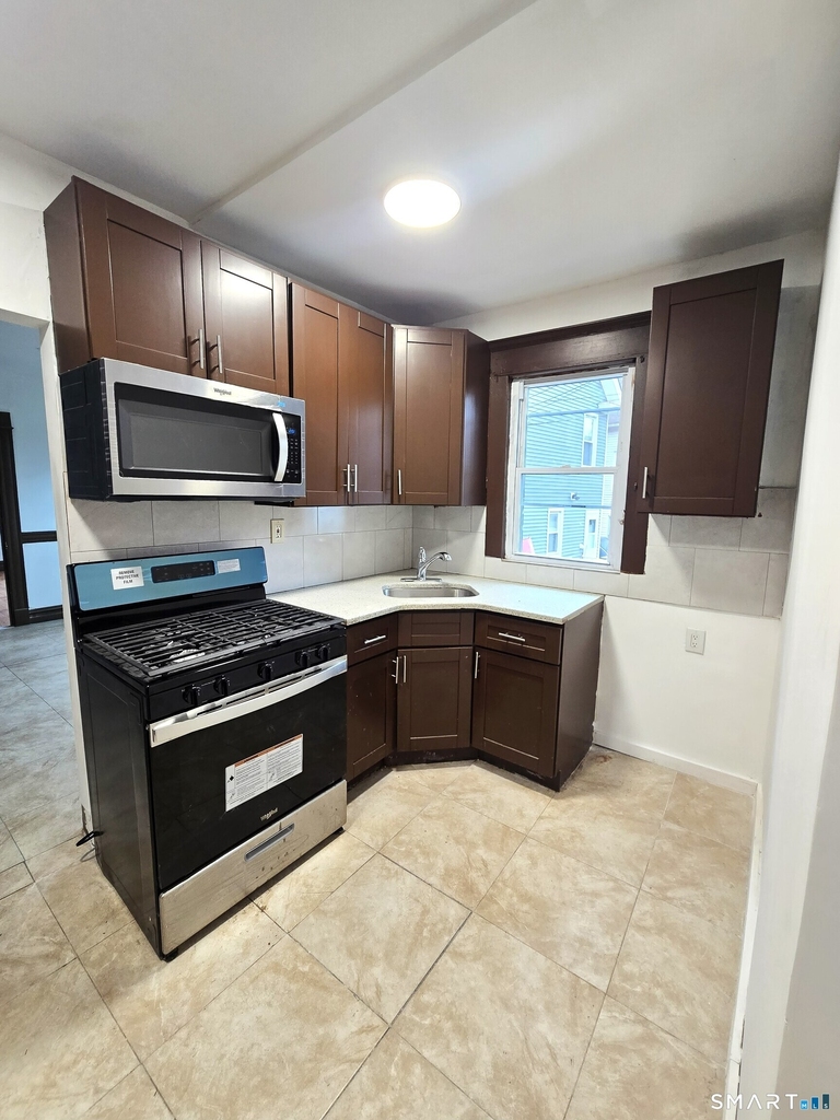 203 Cooke Street - Photo 0