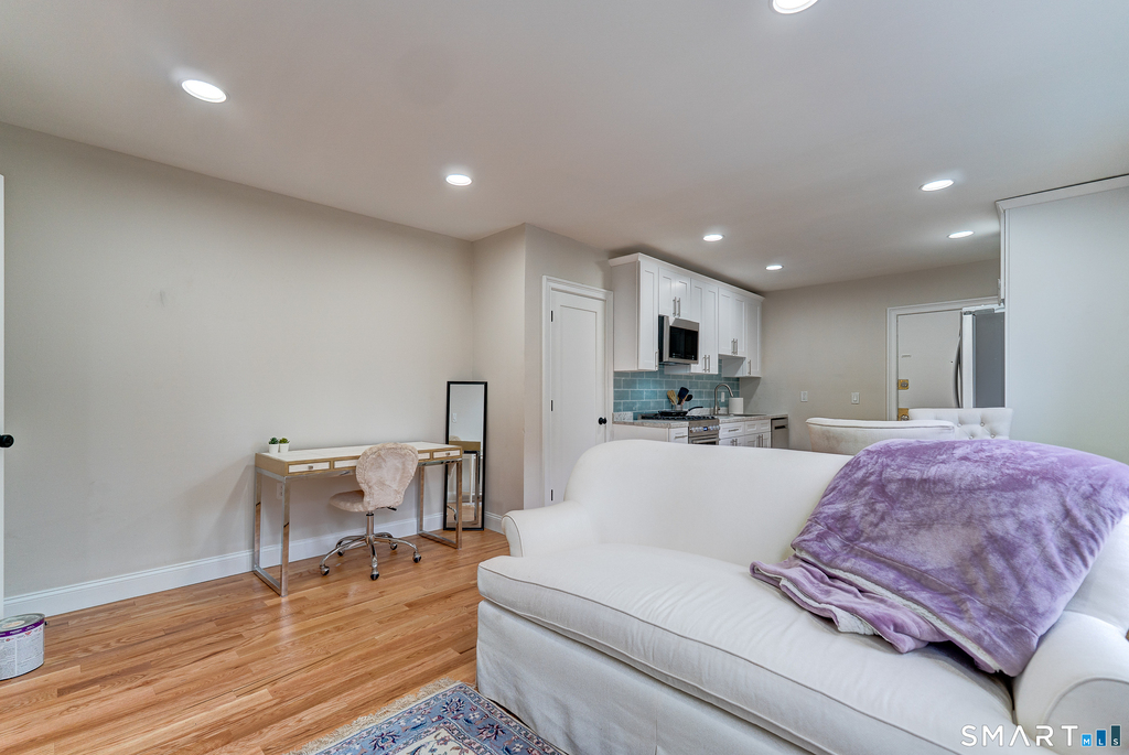 11 Lawrence Street - Photo 6