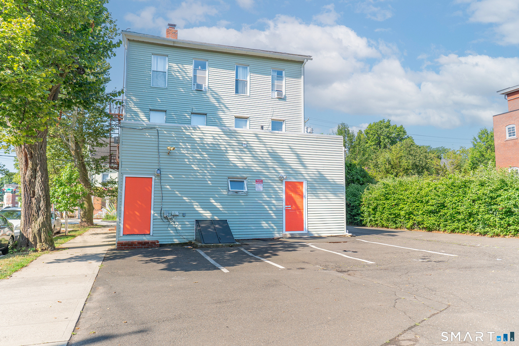 11 Lawrence Street - Photo 1