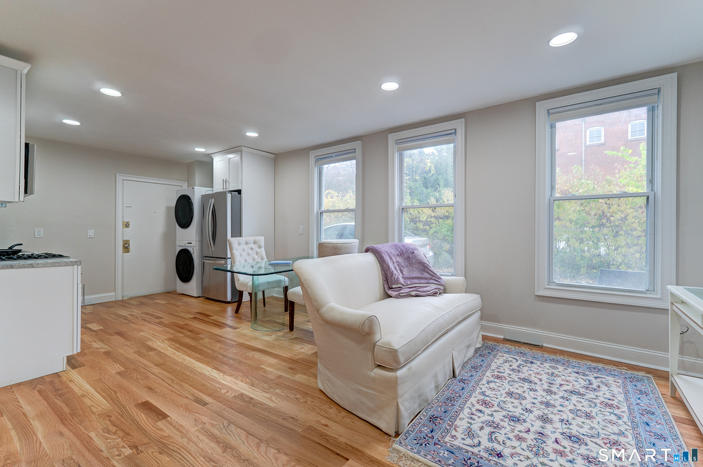 11 Lawrence Street - Photo 5