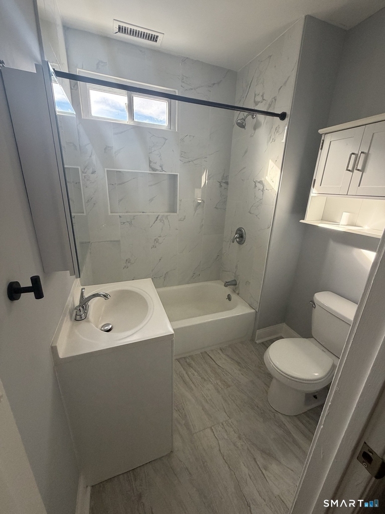 229 Newfield Avenue - Photo 2