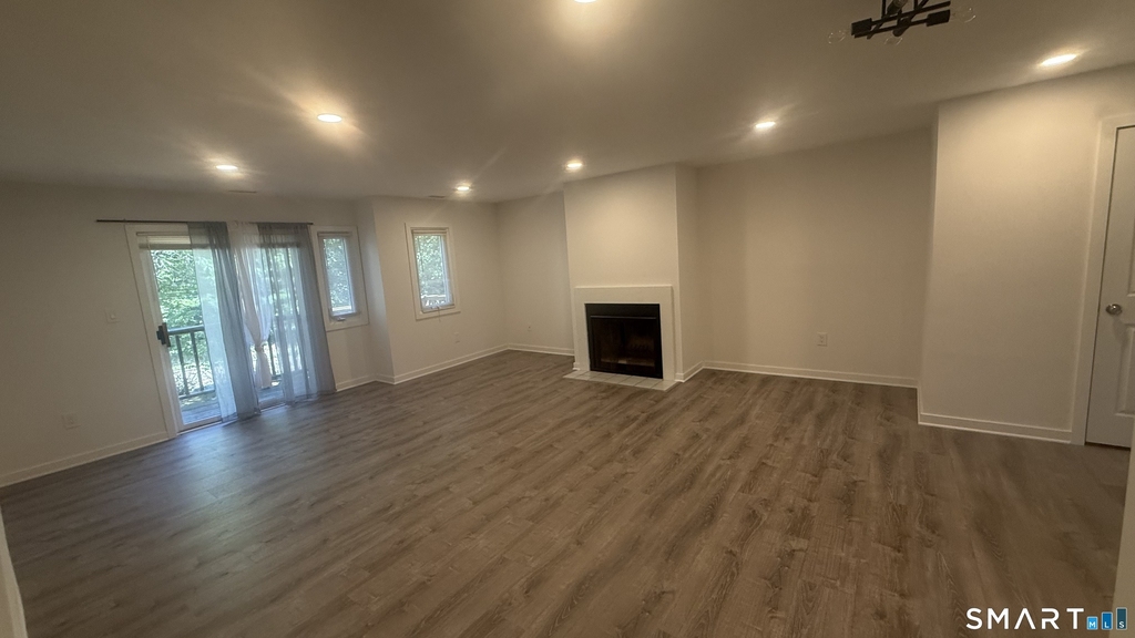 1414 Whitney Avenue - Photo 2