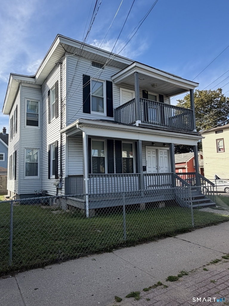 227 Newfield Avenue - Photo 0