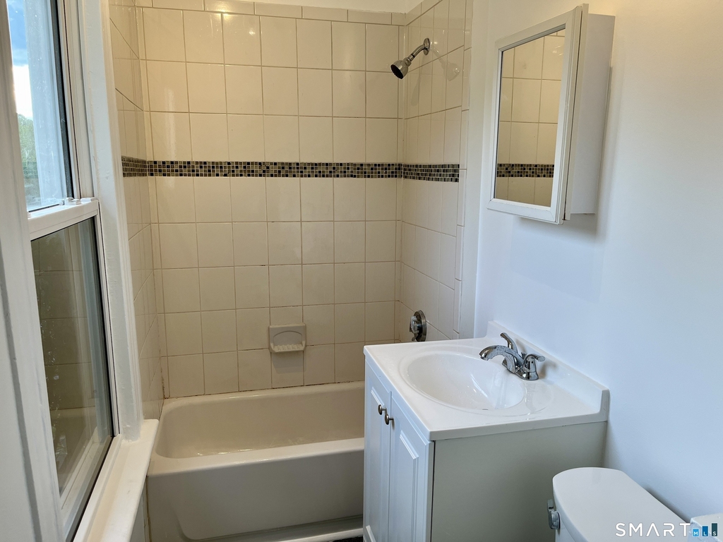 111b Kneen Street - Photo 8