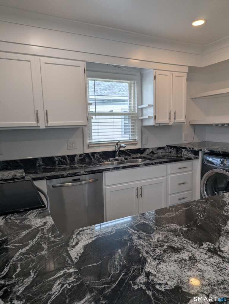 6 Hawkins Avenue - Photo 18