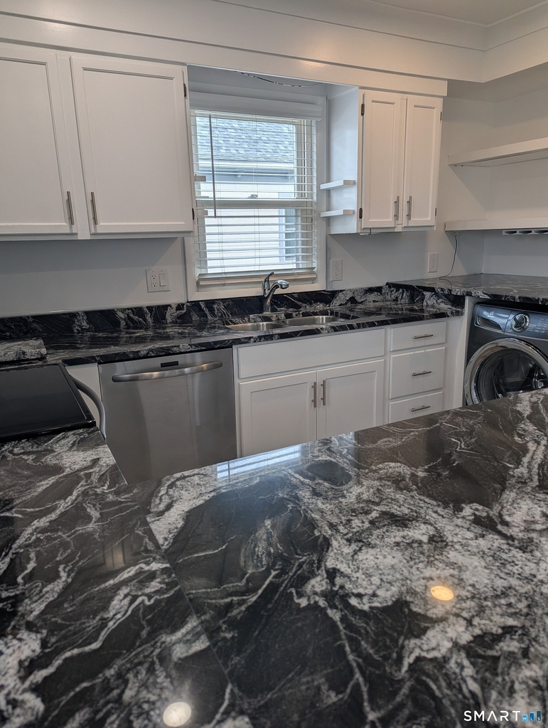 6 Hawkins Avenue - Photo 4