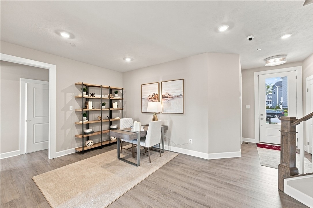 110 Hollow Oak Dr - Photo 3