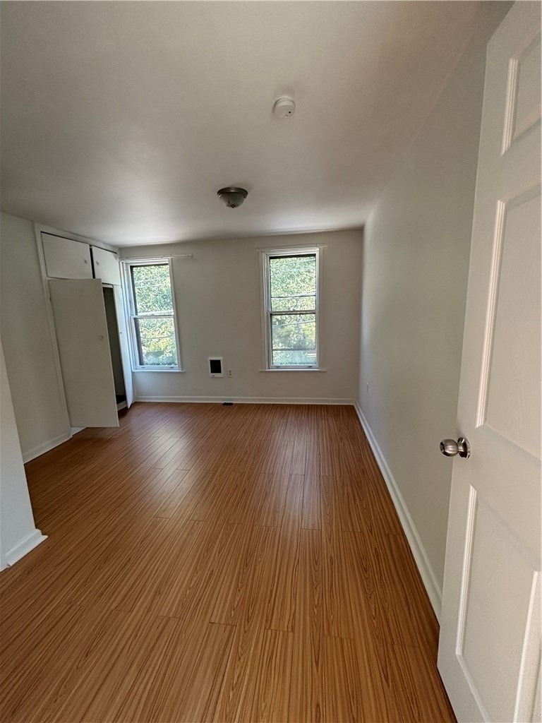 4930 Glenwood Ave - Photo 11