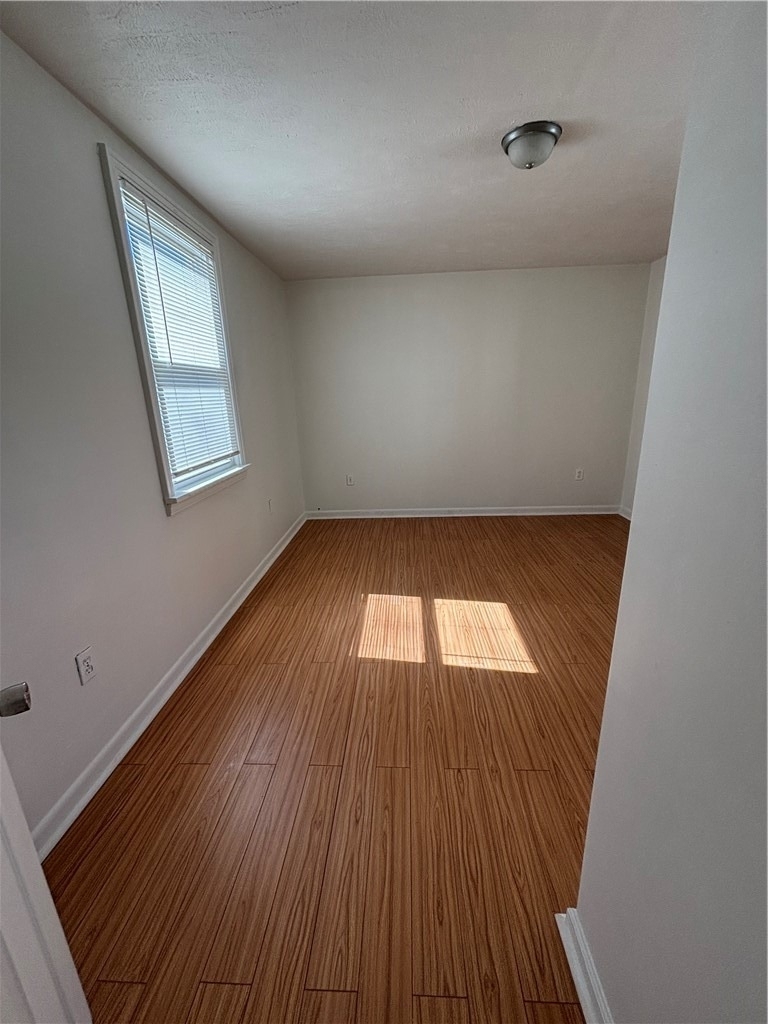 4930 Glenwood Ave - Photo 8