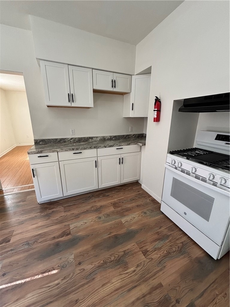 4930 Glenwood Ave - Photo 7
