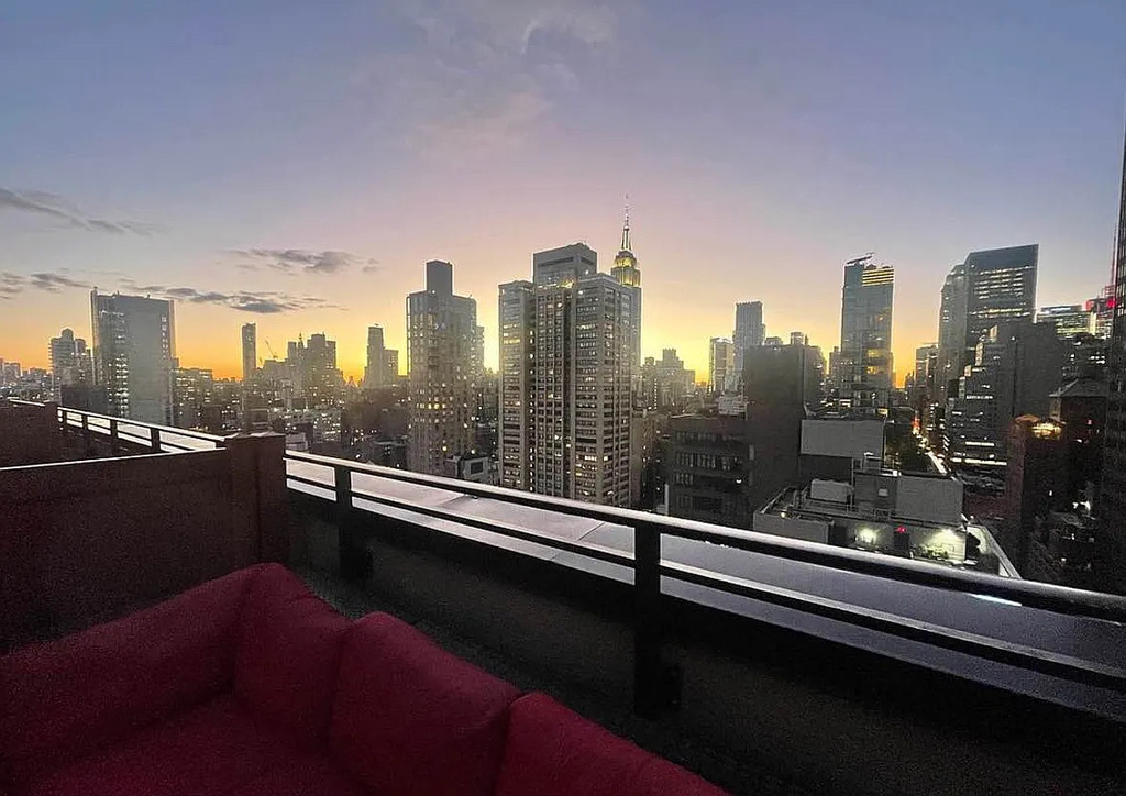 222 East 39th Street - Photo 6