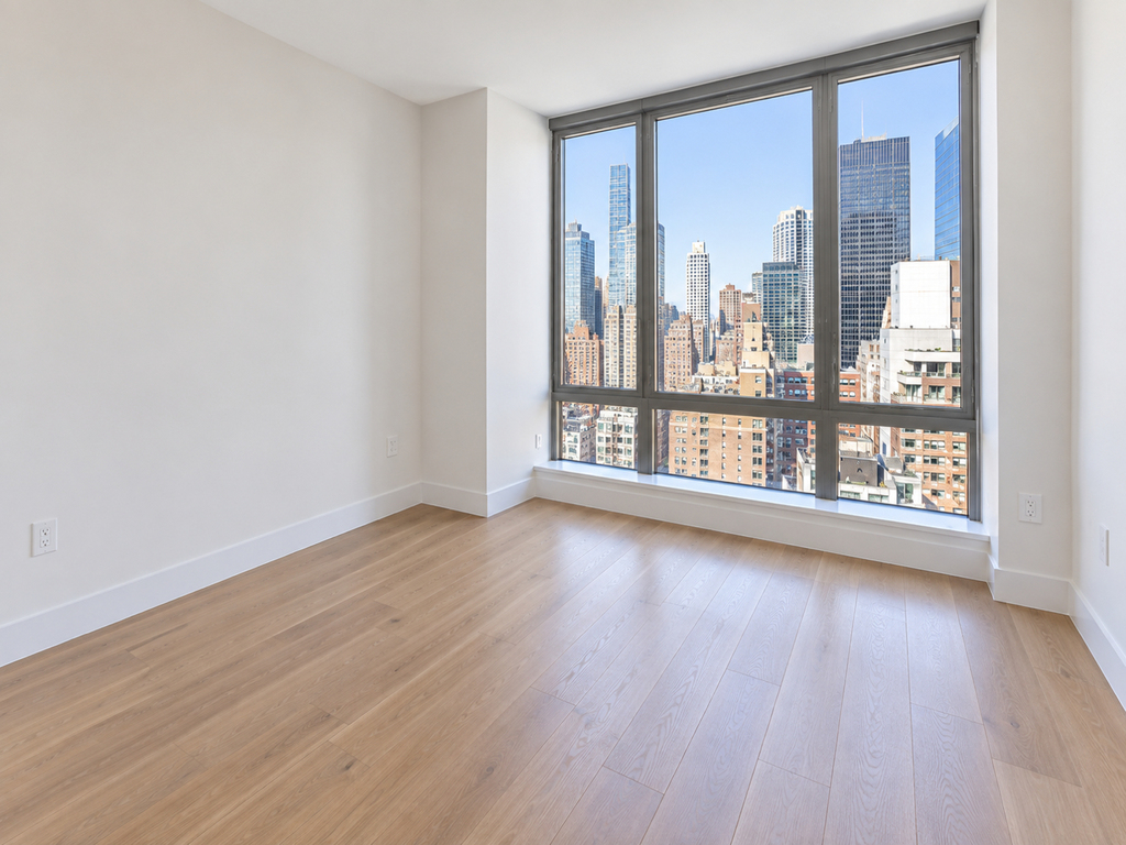 525 West 28th Street - Photo 3