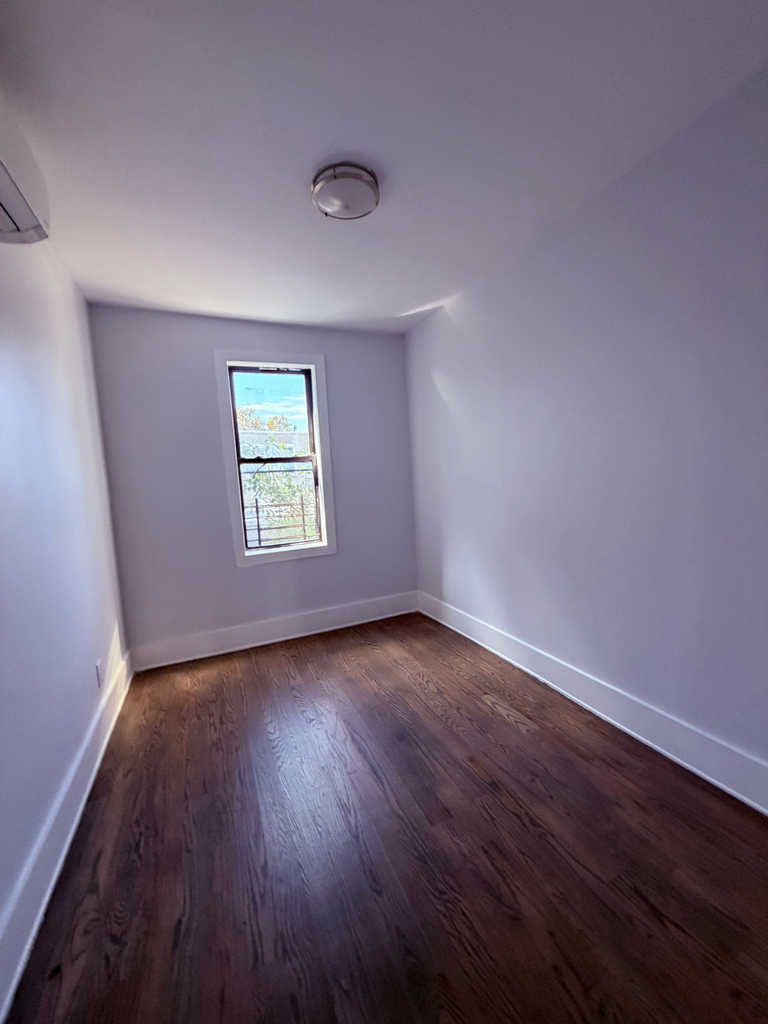 534 Vermont Street - Photo 3
