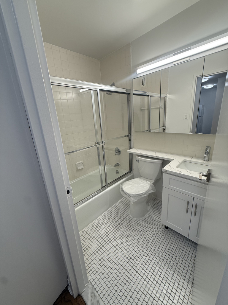 400 East 71st Street - Photo 3