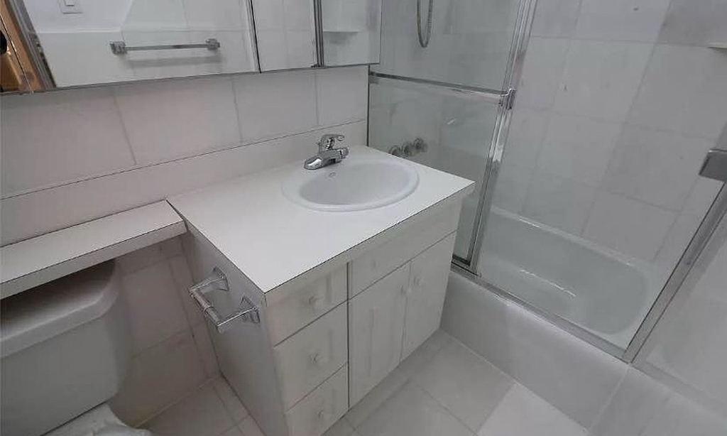 148 West 68th Street - Photo 3