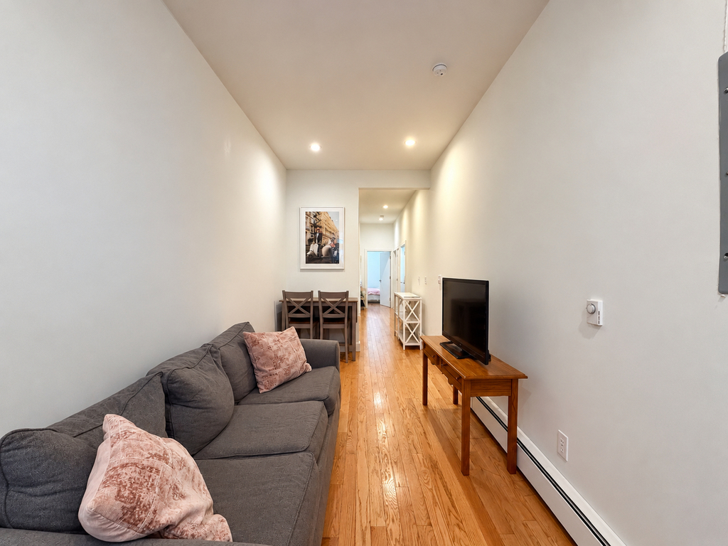 1627 Summerfield Street - Photo 3