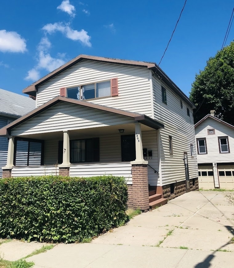 1805 Monroe Street - Photo 0