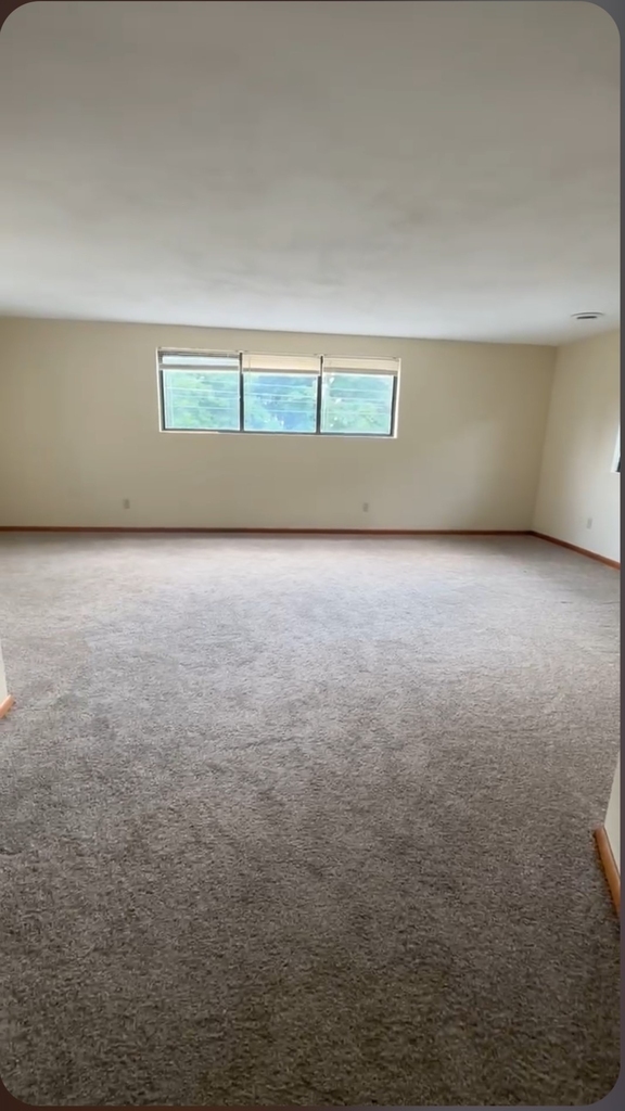 1805 Monroe Street - Photo 2