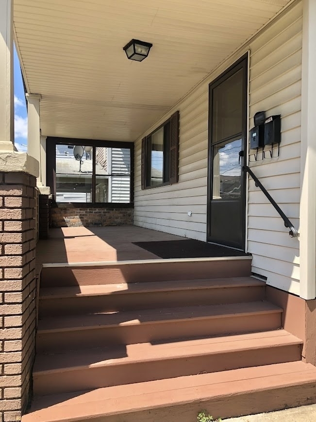 1805 Monroe Street - Photo 1