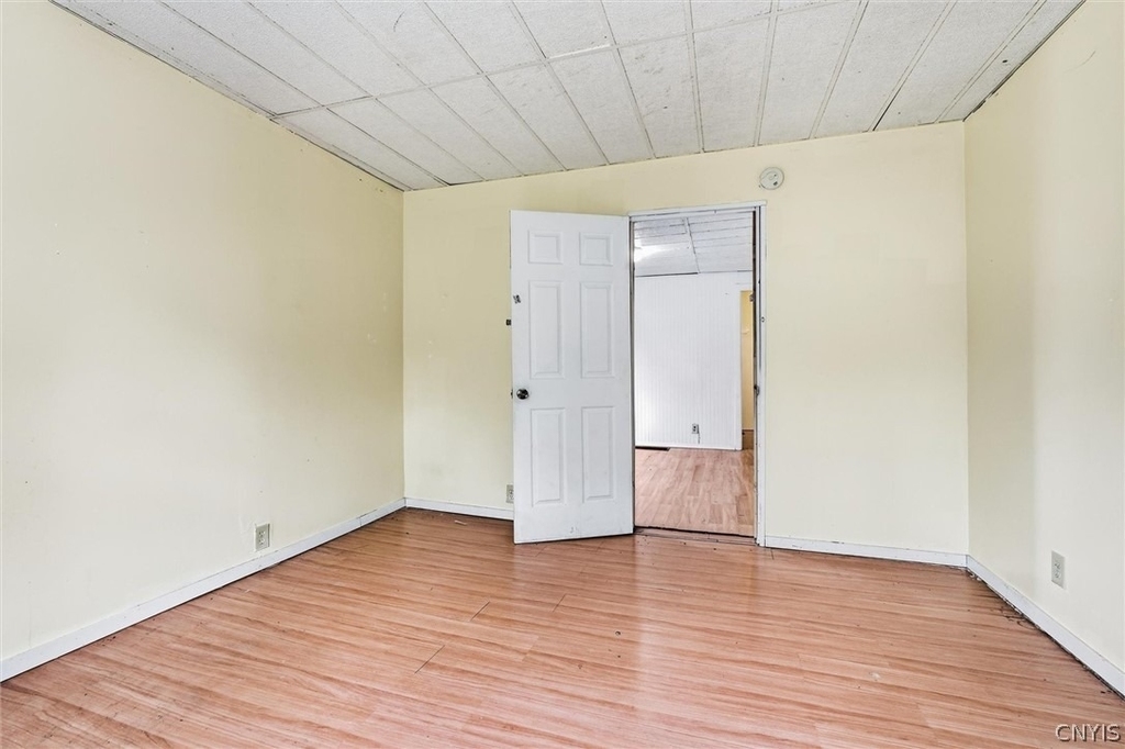 217 Grand Avenue - Photo 6