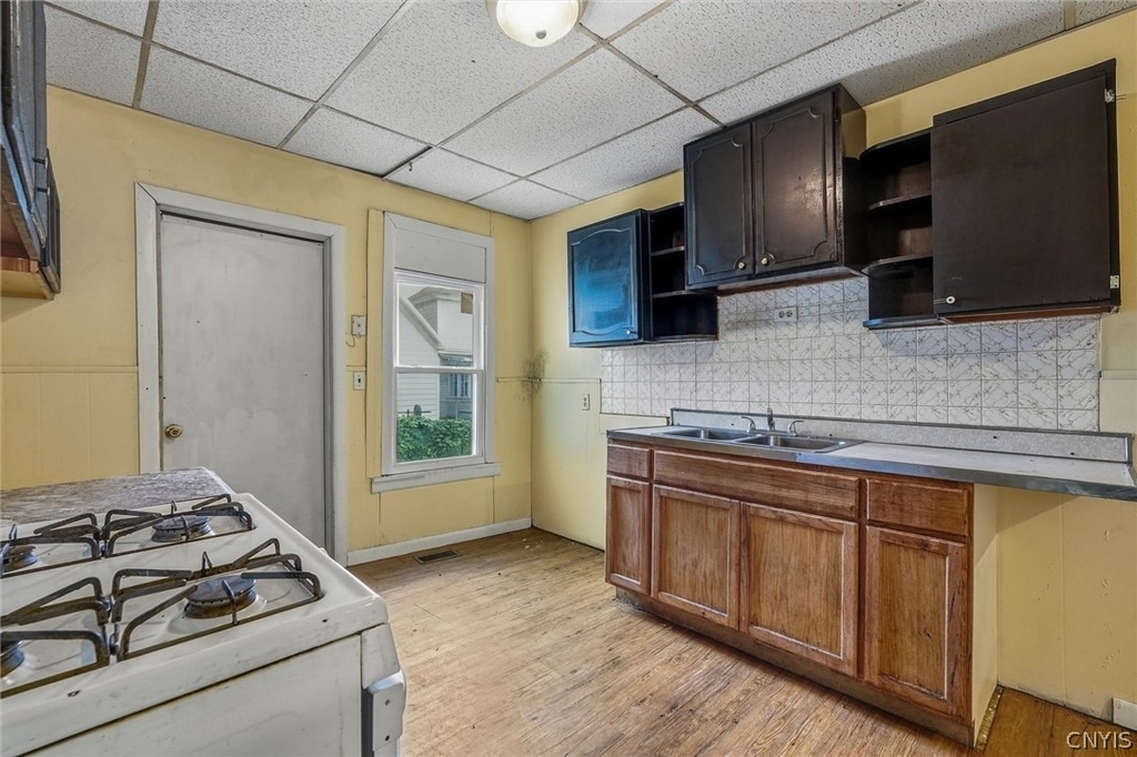 217 Grand Avenue - Photo 13
