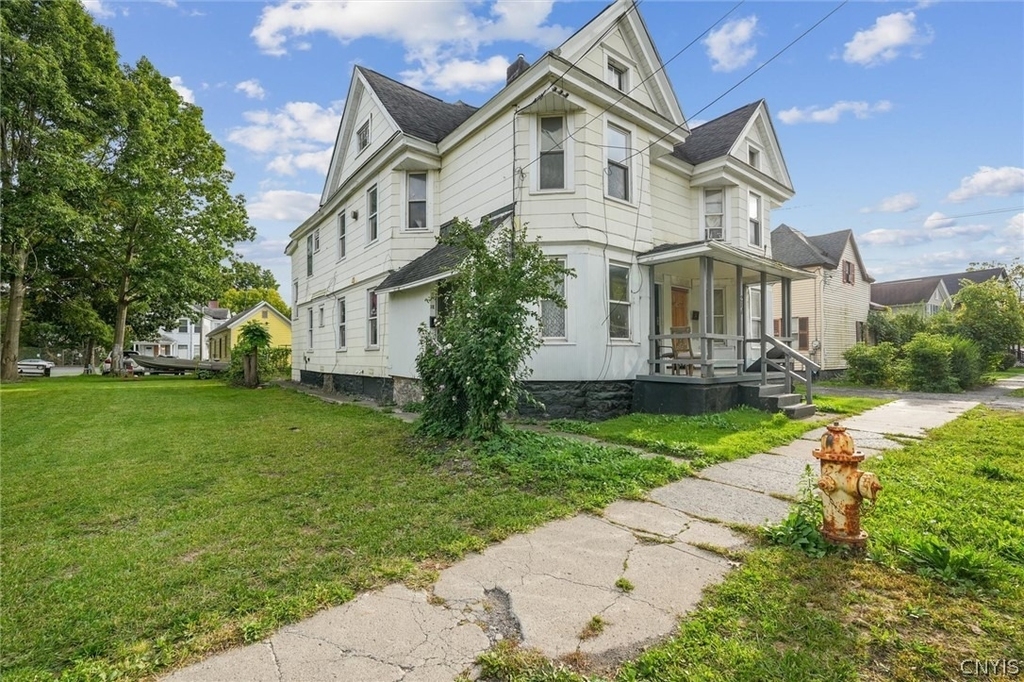 217 Grand Avenue - Photo 1