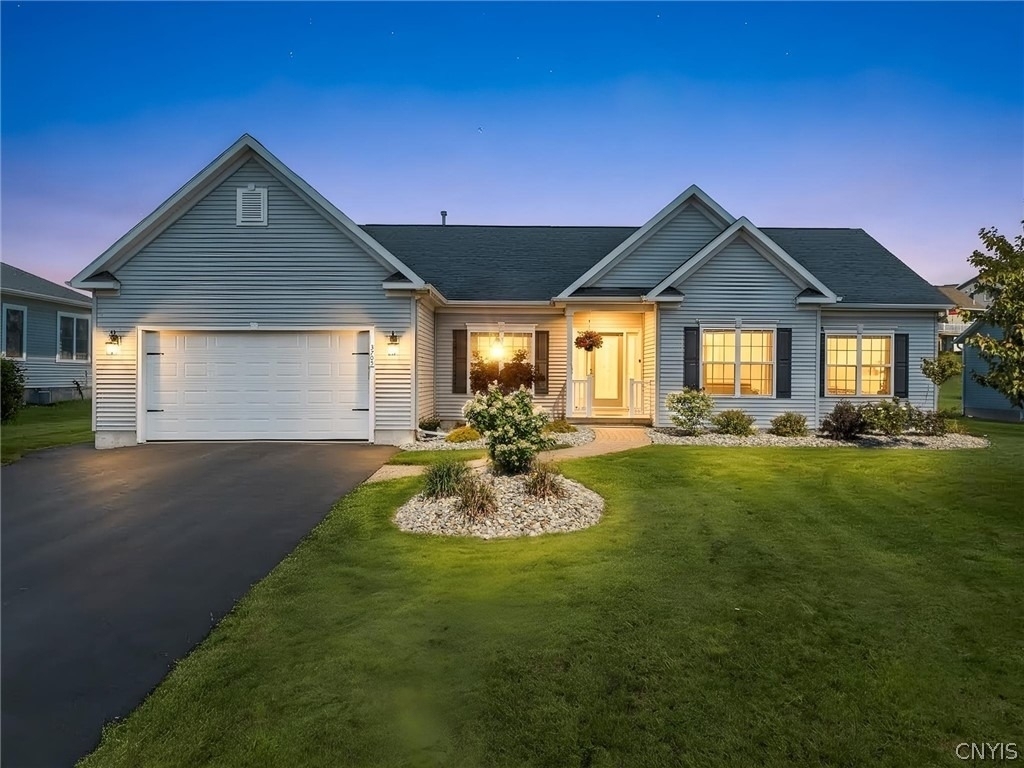3705 Pegasus Circle - Photo 0