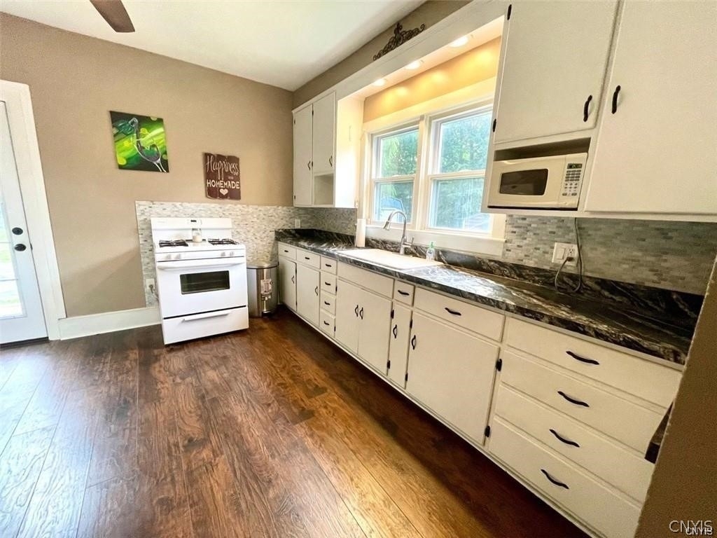 18 Washington Street - Photo 1