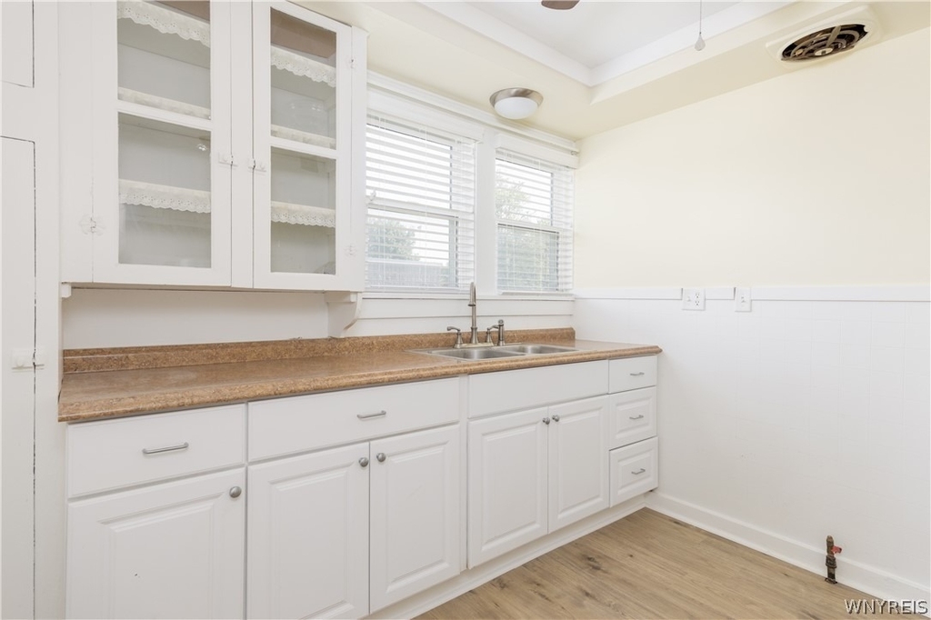 3555 N Buffalo Street - Photo 9