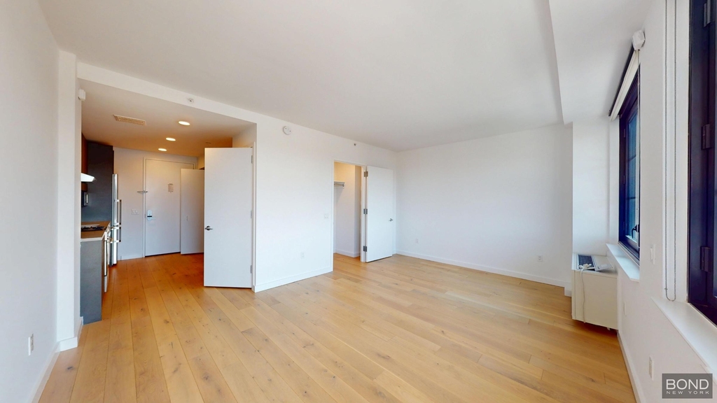 144-74 Northern Boulevard - Photo 0