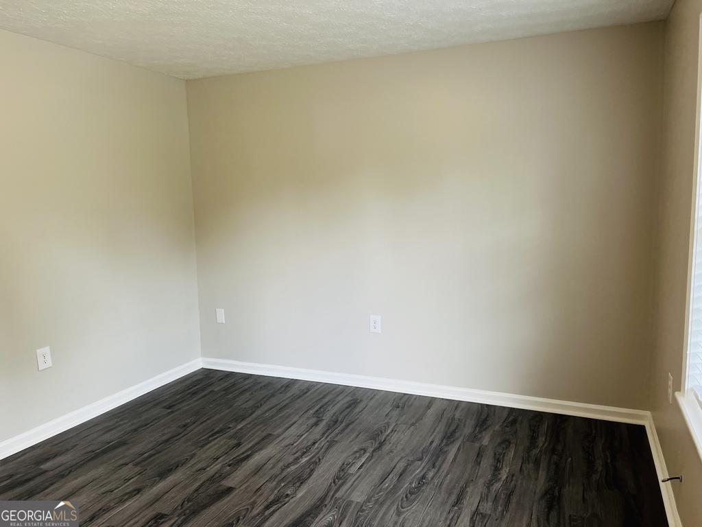 47 Robinson Street - Photo 2