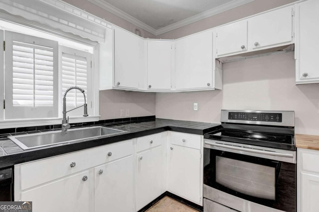 2173 Hannah Lane - Photo 32