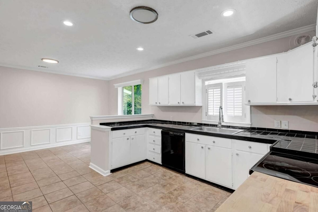2173 Hannah Lane - Photo 31