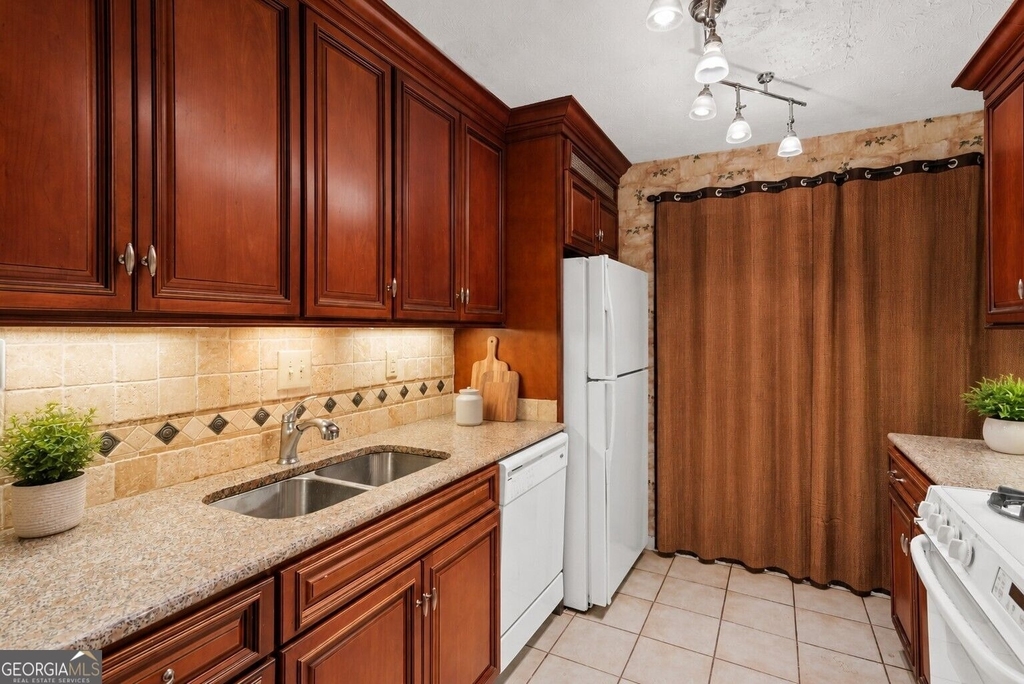 407 Natchez Trace - Photo 11