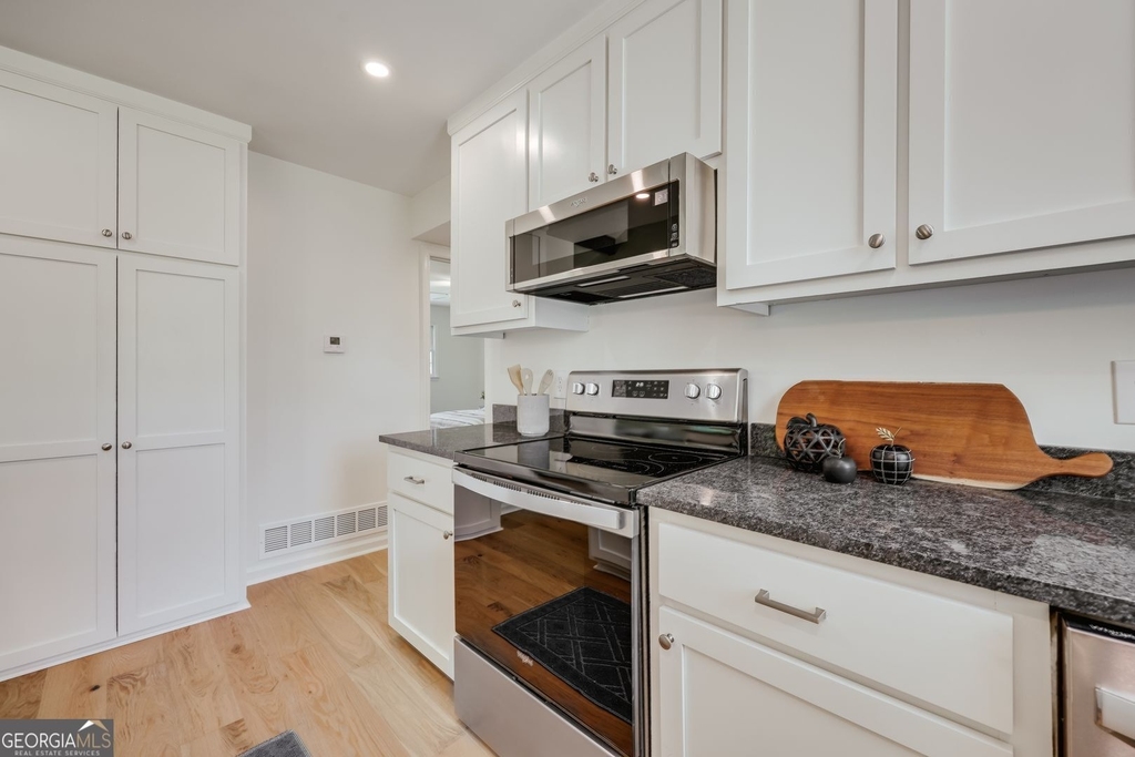 315 Davis Street - Photo 8