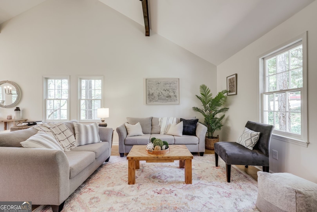 315 Davis Street - Photo 3
