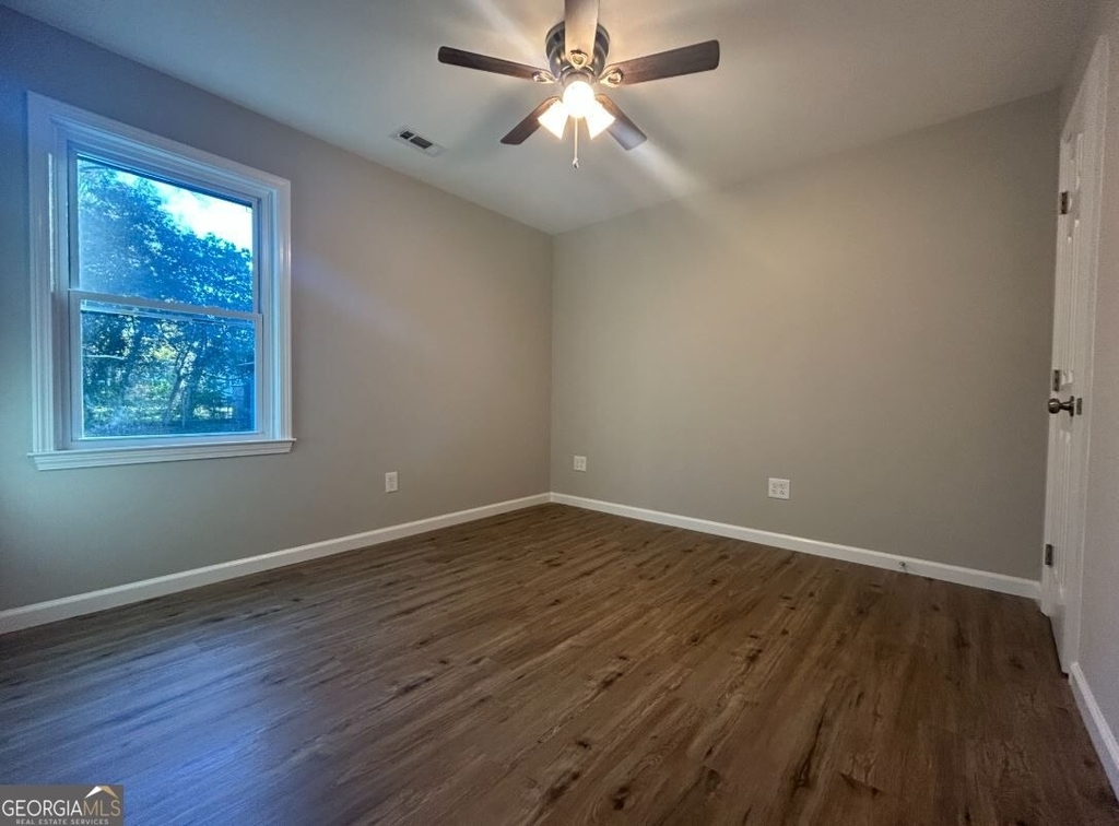 116 Holly Street Se - Photo 4