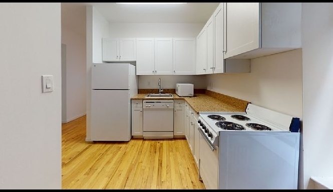 72nd street and 1st Avenue - Photo 3