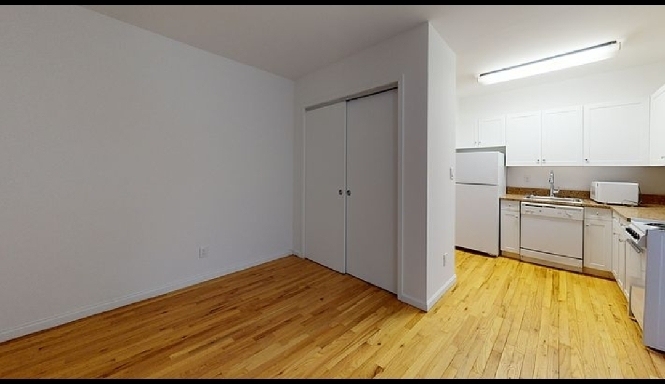 72nd street and 1st Avenue - Photo 4