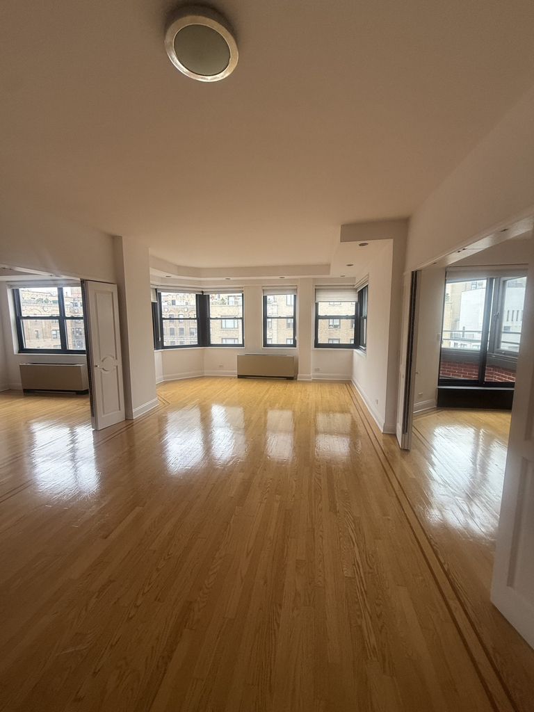 7 East 86th Street - Photo 0