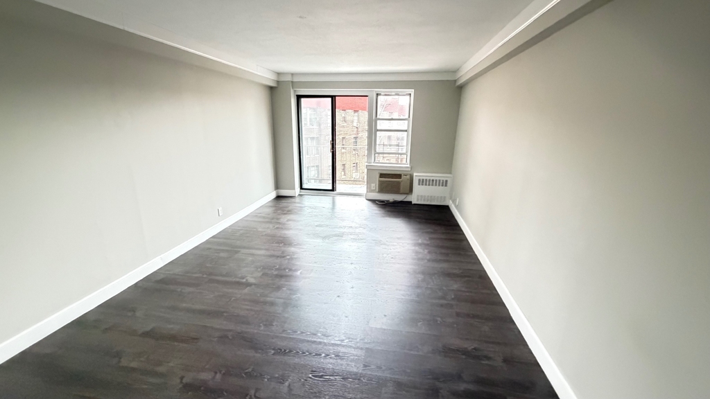 83-33 118th Street - Photo 6