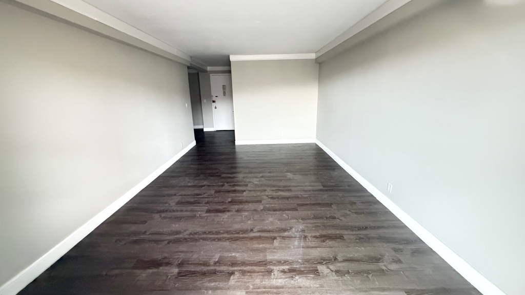 83-33 118th Street - Photo 9