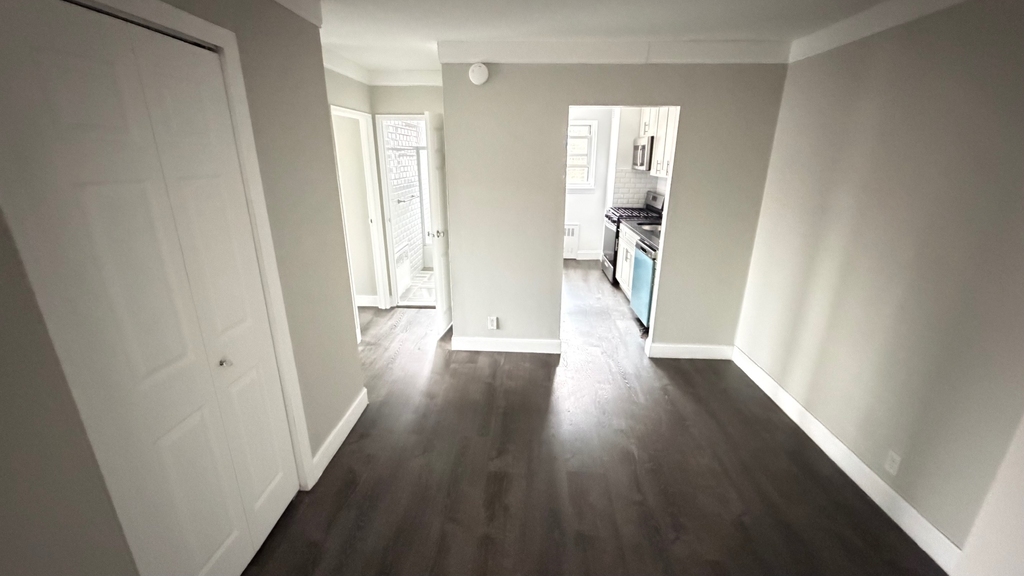 83-33 118th Street - Photo 11