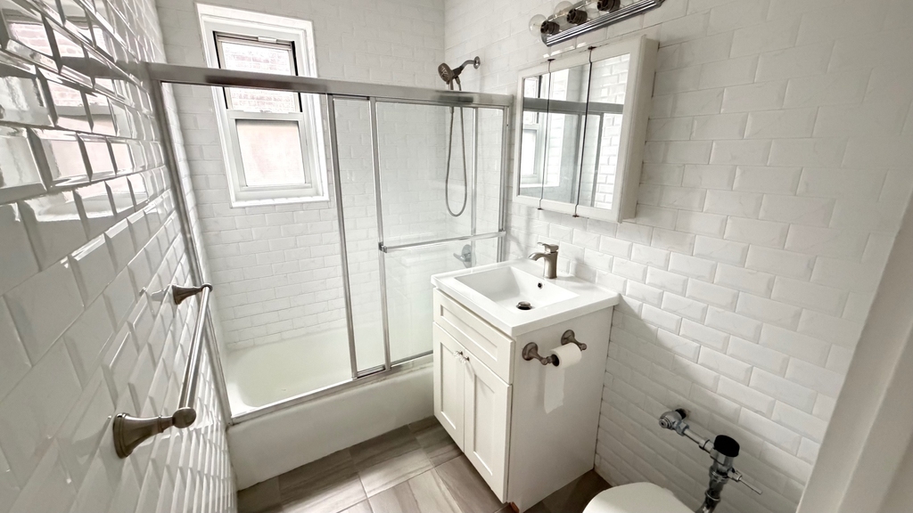 83-33 118th Street - Photo 14