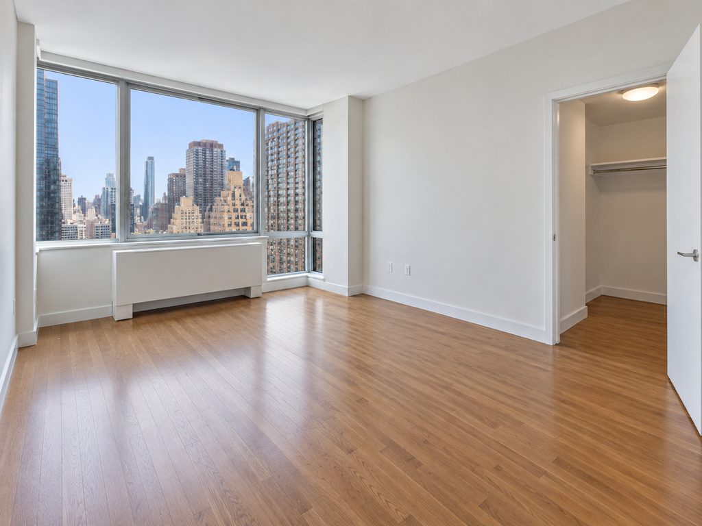 555 10th Avenue - Photo 1