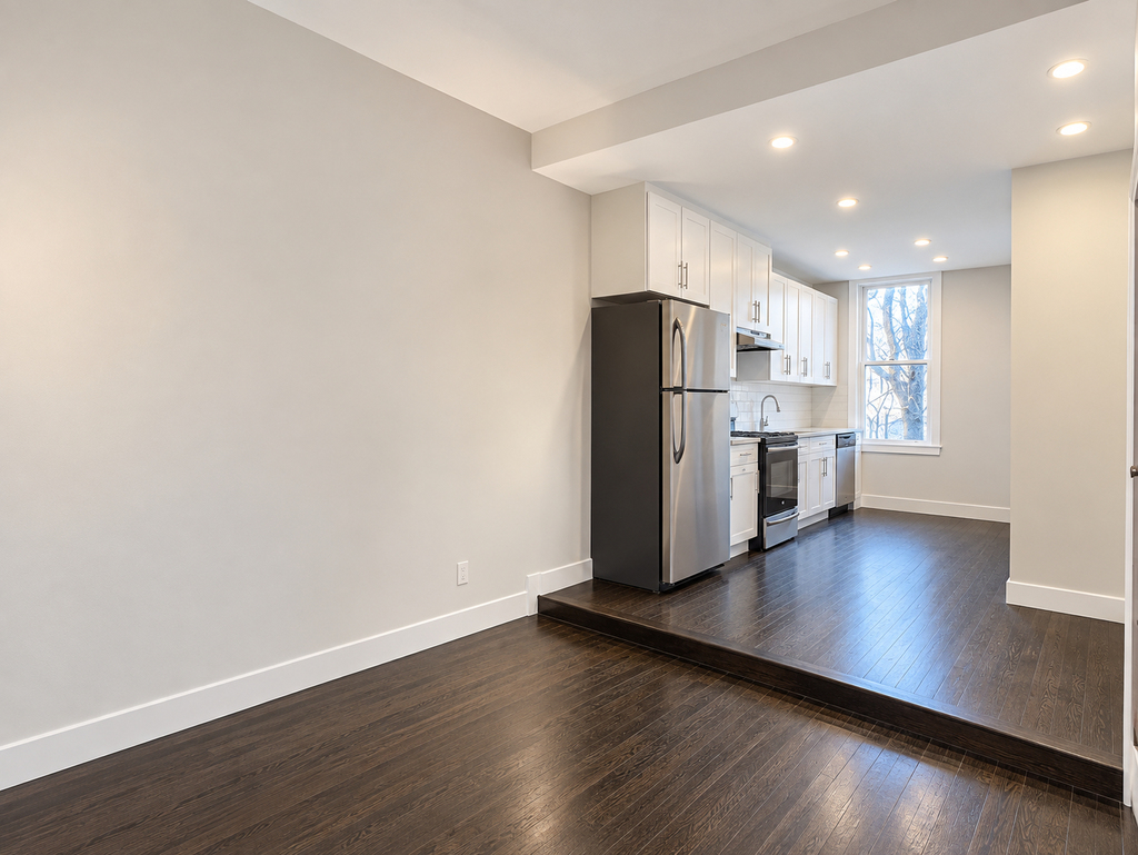 1629 Summerfield Street - Photo 1
