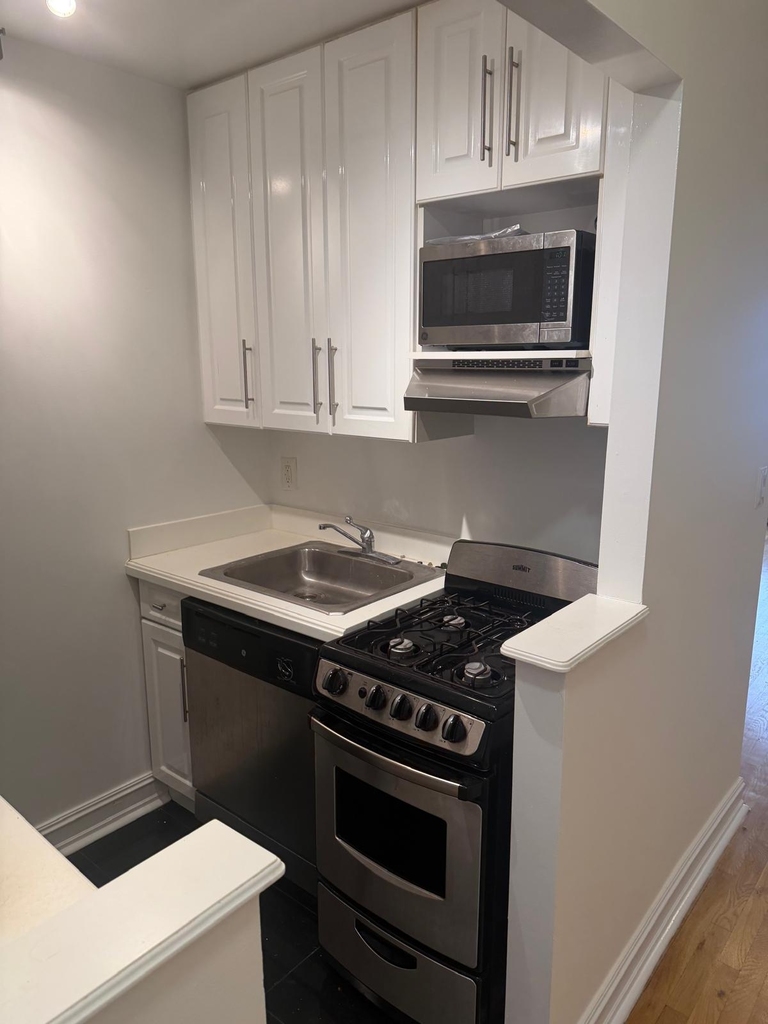 West 68th Street - Photo 1