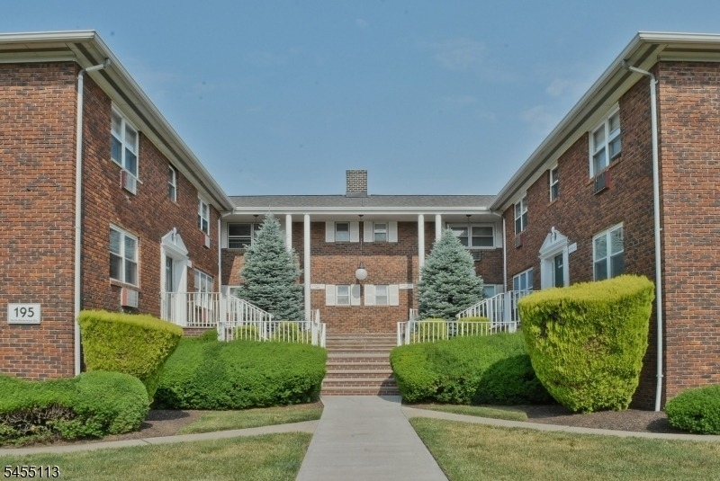 195 N Beverwyck Rd - Photo 9