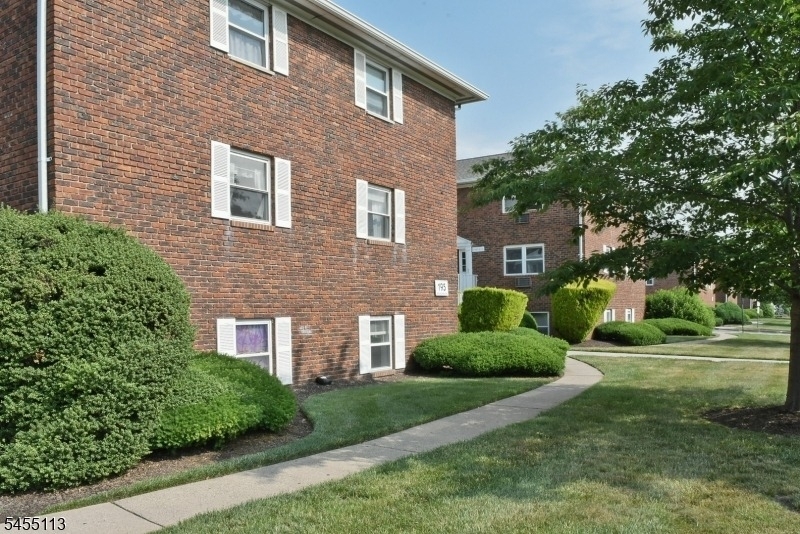 195 N Beverwyck Rd - Photo 10